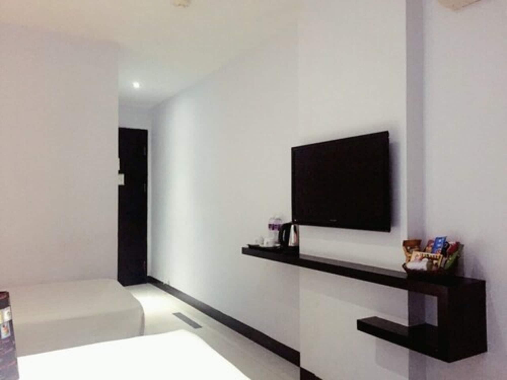 89 Hotel Batam Exterior foto