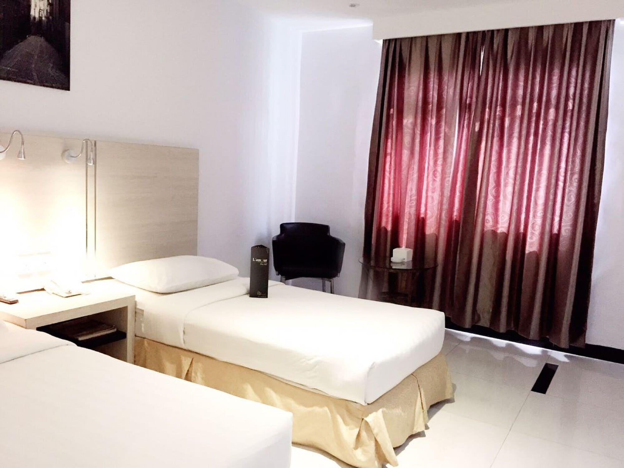 89 Hotel Batam Exterior foto