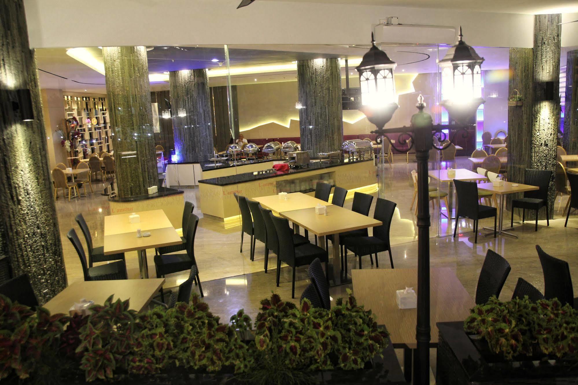 89 Hotel Batam Exterior foto